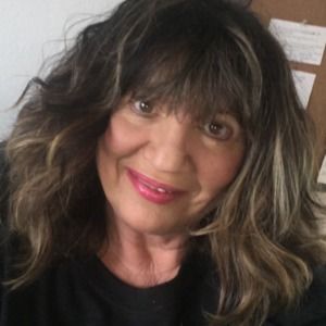 Meet your Posher, Deborah